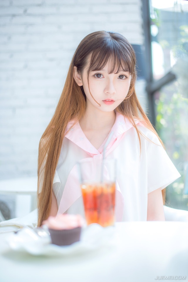 刘璝的声音，如同重锤一般敲击在所有人的心里，刘璝是什么人，在场将士多少有些了解，对刘璋可说是忠心耿耿，身上的那些纵横交错的伤疤，每一道，都是为刘家添的，但就这么一个人，如今却被刘璋逼反。